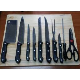 Tabla de madera + cuchillos y accesorios (11 piezas)